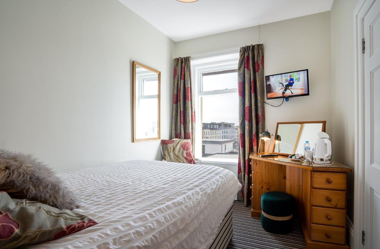 Antrim House Guest Rooms & Suites (Adults Only) Portrush Bagian luar foto
