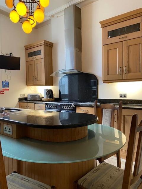 Antrim House Guest Rooms & Suites (Adults Only) Portrush Bagian luar foto