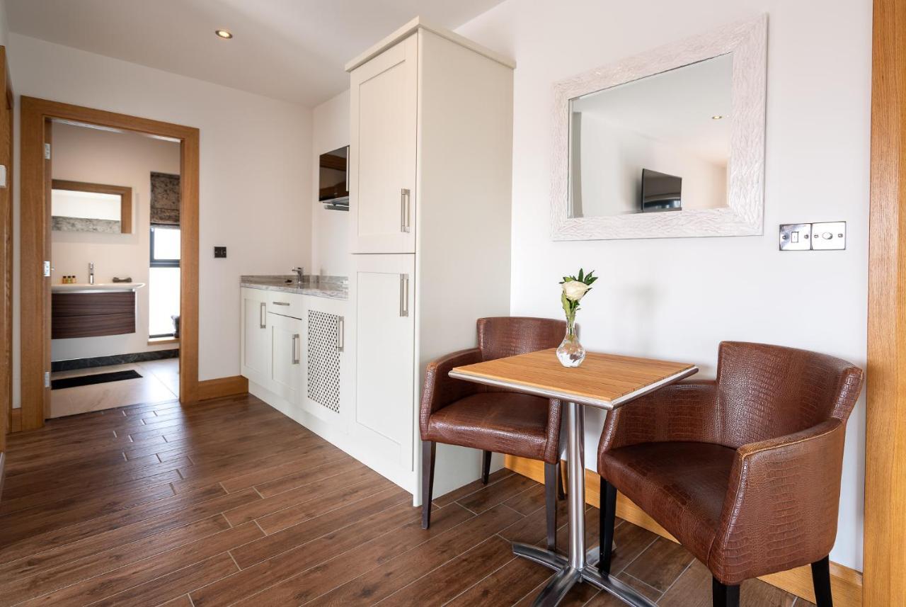 Antrim House Guest Rooms & Suites (Adults Only) Portrush Bagian luar foto