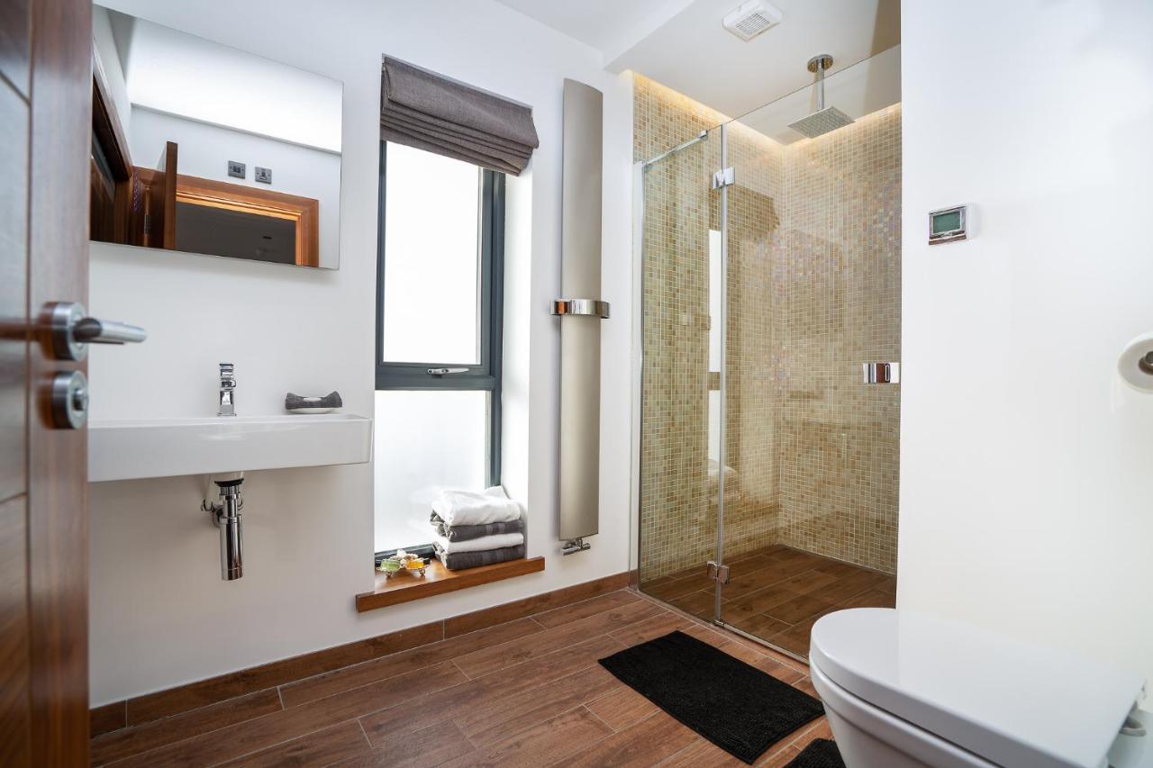 Antrim House Guest Rooms & Suites (Adults Only) Portrush Bagian luar foto