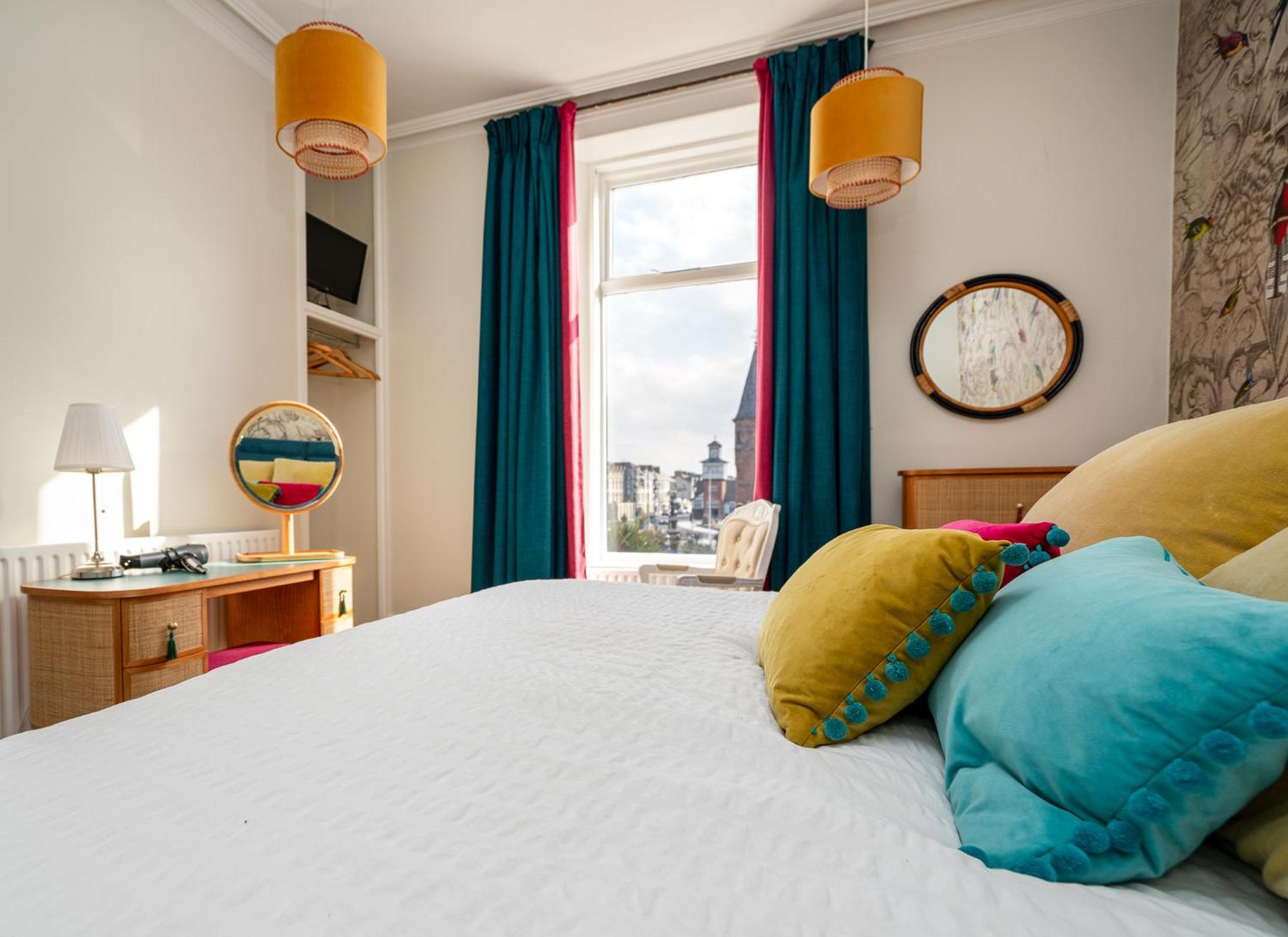 Antrim House Guest Rooms & Suites (Adults Only) Portrush Bagian luar foto